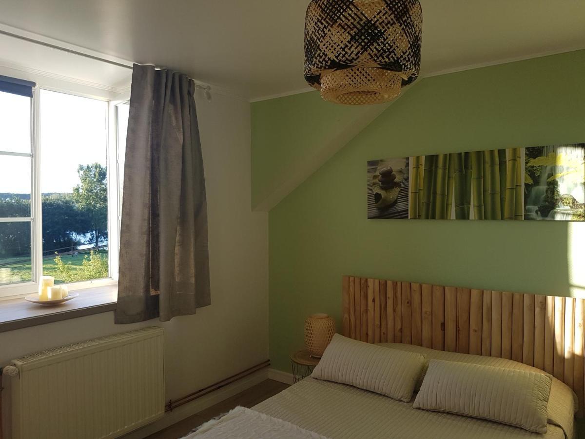 Lucriolla Hotell Oree-d'Anjou Exteriör bild